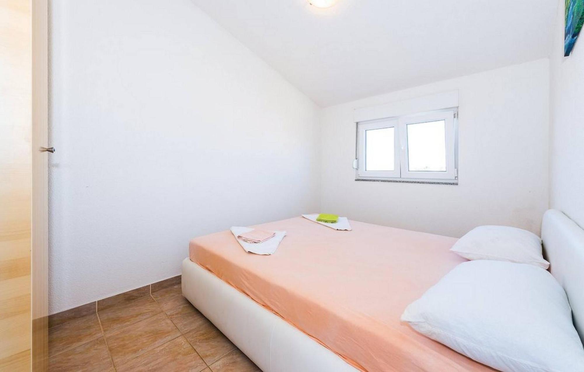 S&G Leko Apartmani Rogoznica Рогозниця Екстер'єр фото