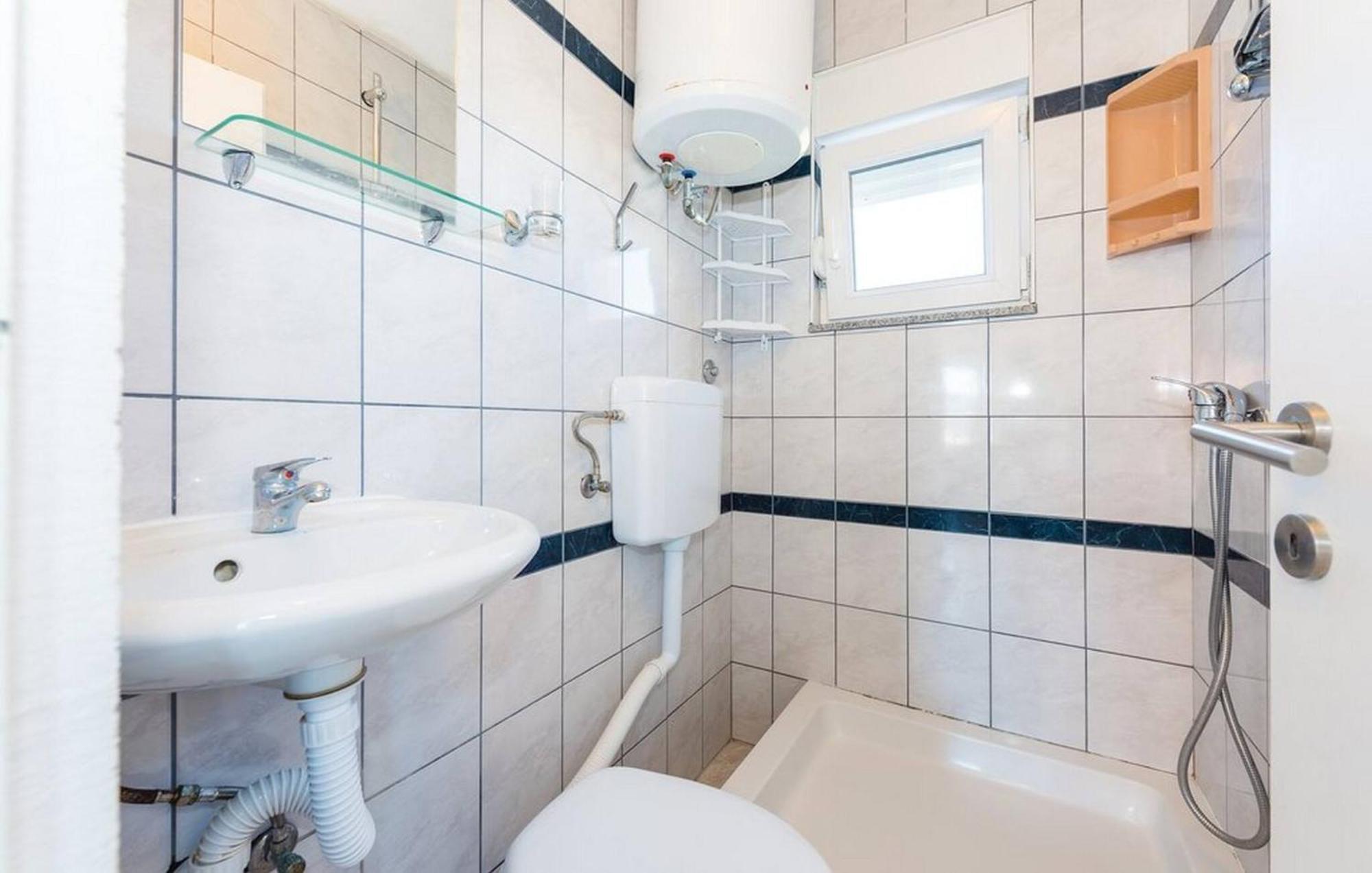 S&G Leko Apartmani Rogoznica Рогозниця Екстер'єр фото