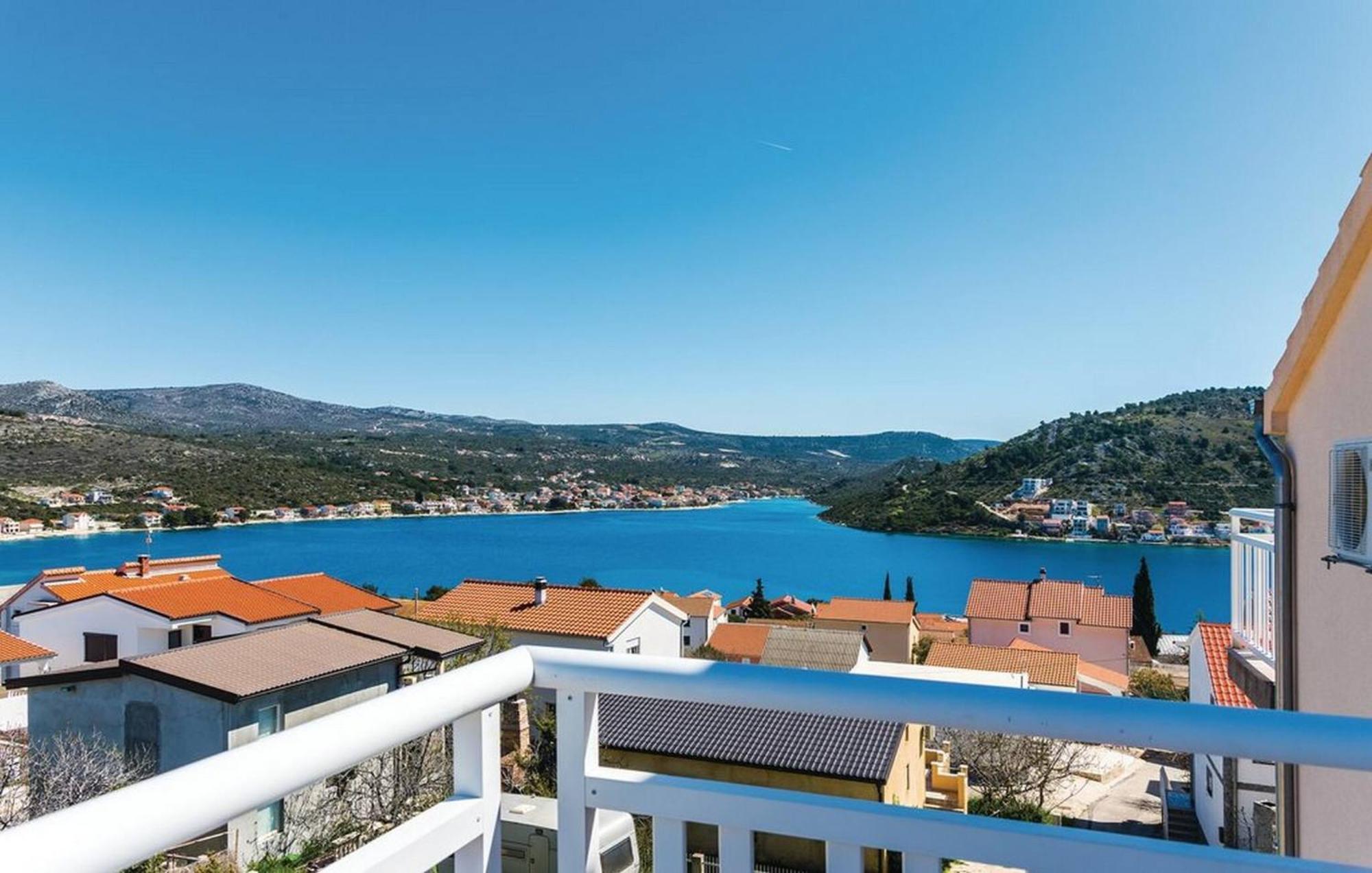 S&G Leko Apartmani Rogoznica Рогозниця Екстер'єр фото