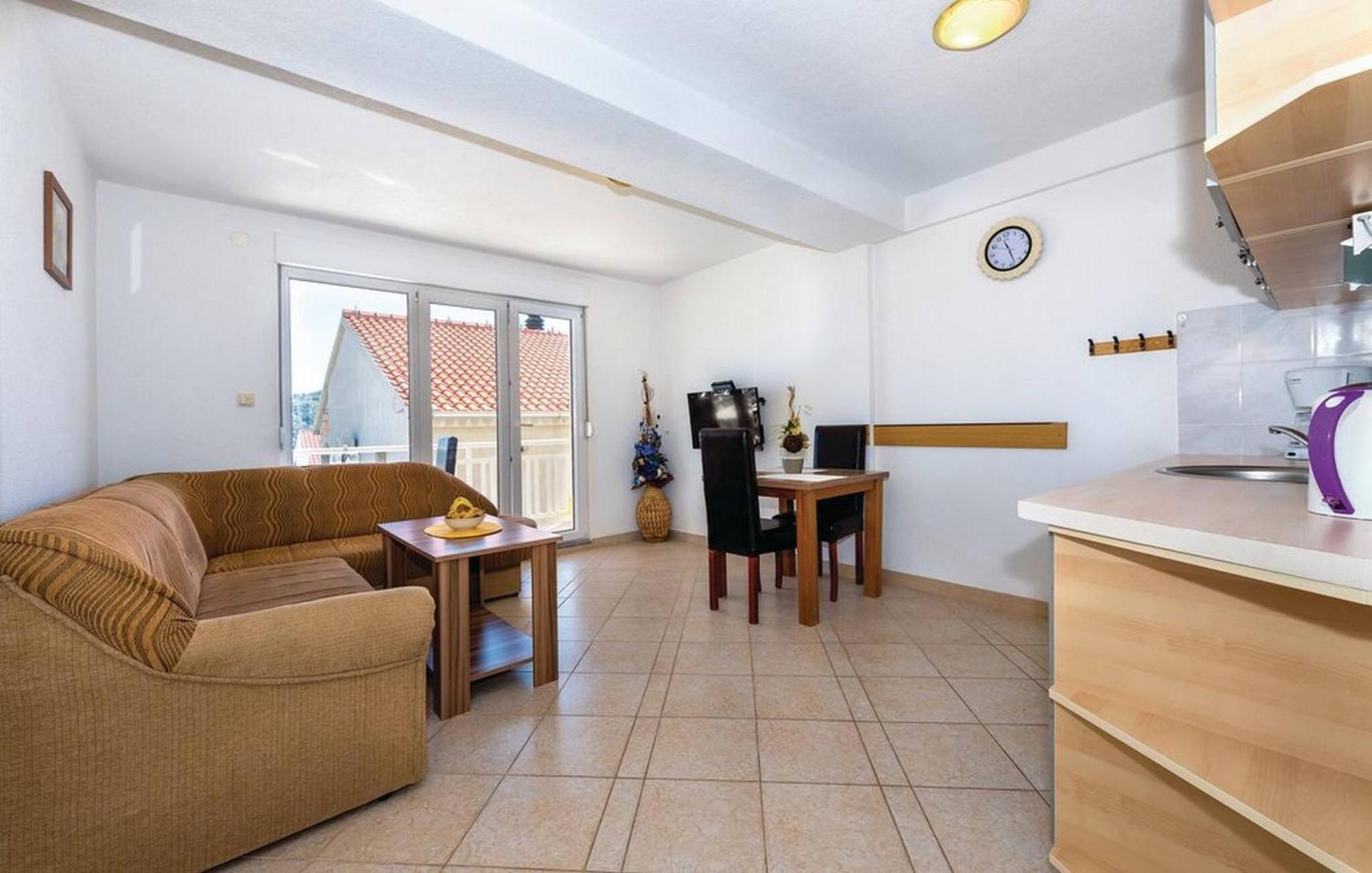 S&G Leko Apartmani Rogoznica Рогозниця Екстер'єр фото
